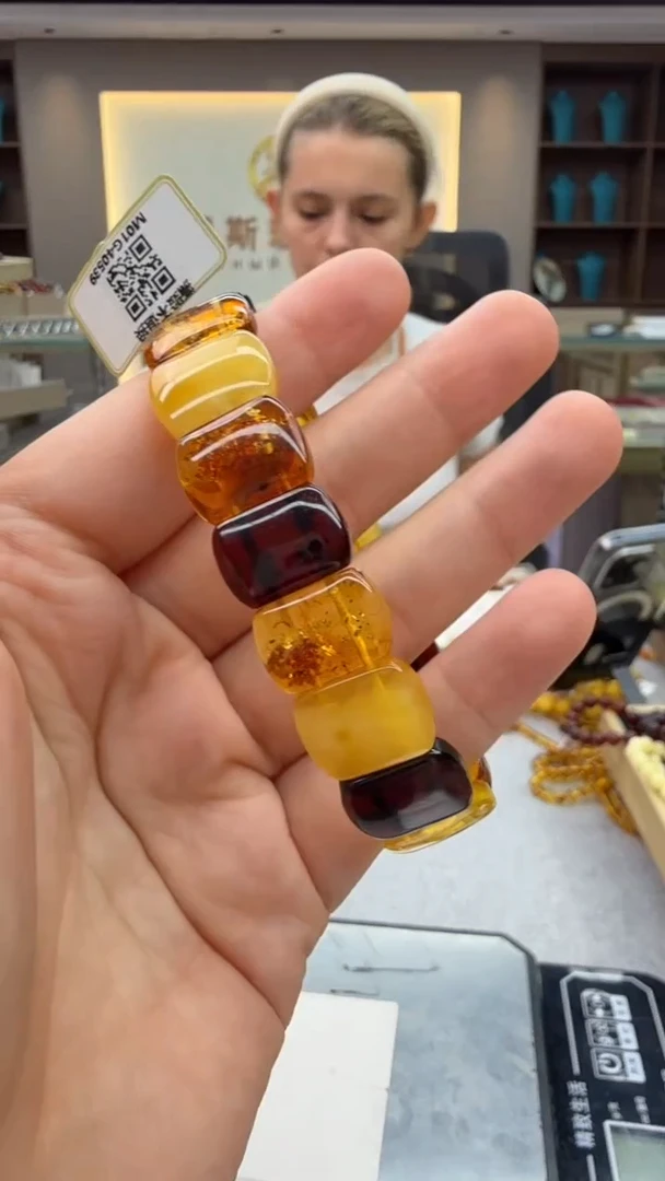 未镶嵌琥珀手链33秒拍号 假一罚三