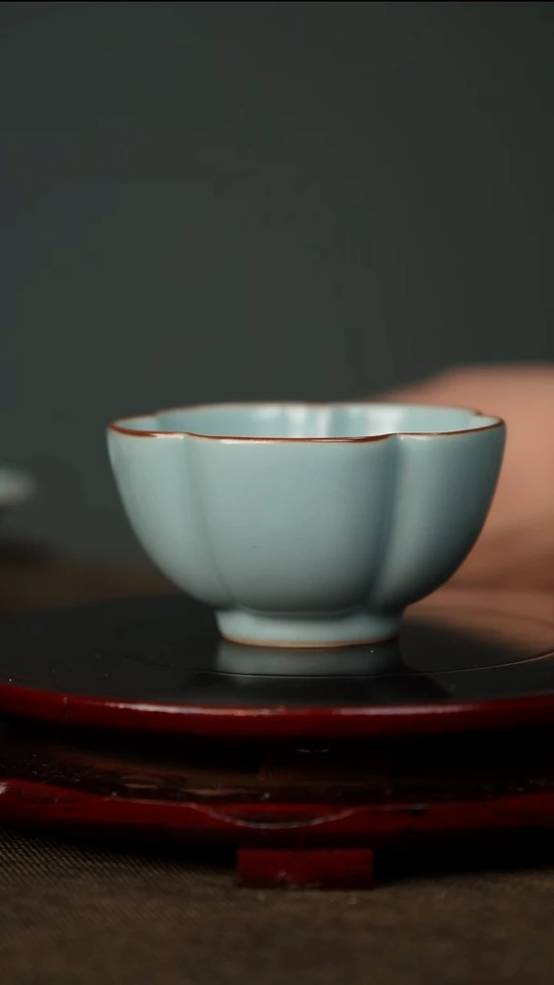 微微瑕 五瓣梅花杯 无底款