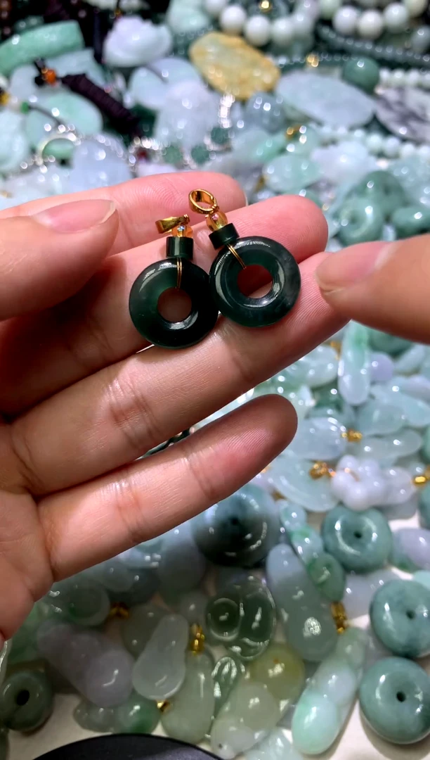 颈饰未镶嵌翡翠2