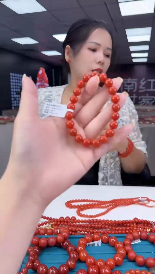 南红玛瑙珠串未镶嵌多样发其一/9/HS9992318