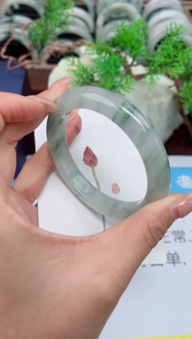 【闪购商品】石英质玉手镯未镶嵌20