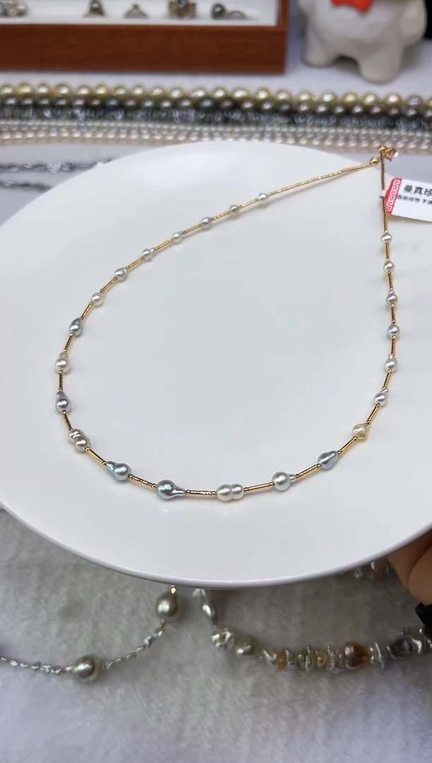 颈饰18K金镶嵌海水珍珠珍珠