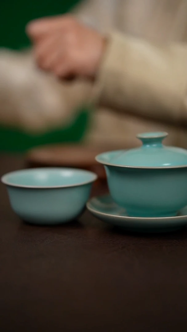 一级品支钉仿古三才盖碗一个鸡缸杯一个