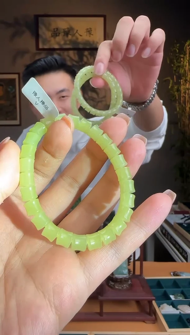 未镶嵌手串和田玉黄口竹节手串玉质结构颜色多样性发货