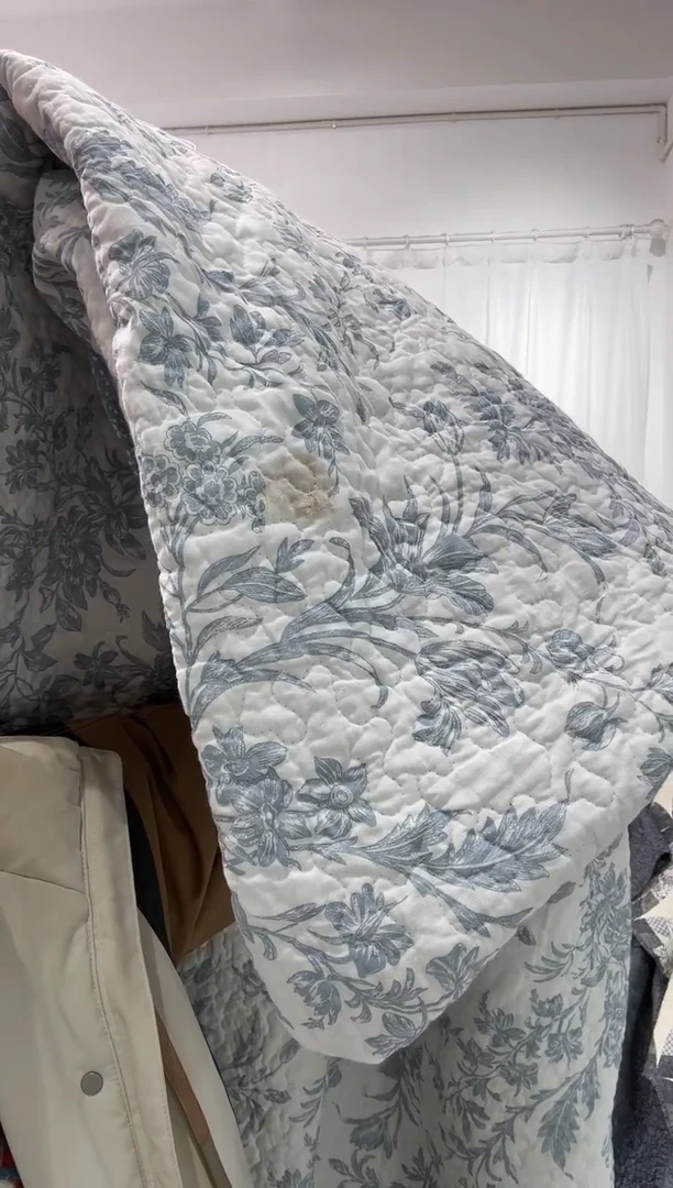 棉250*260纯棉床盖99号小瑕疵脏迹