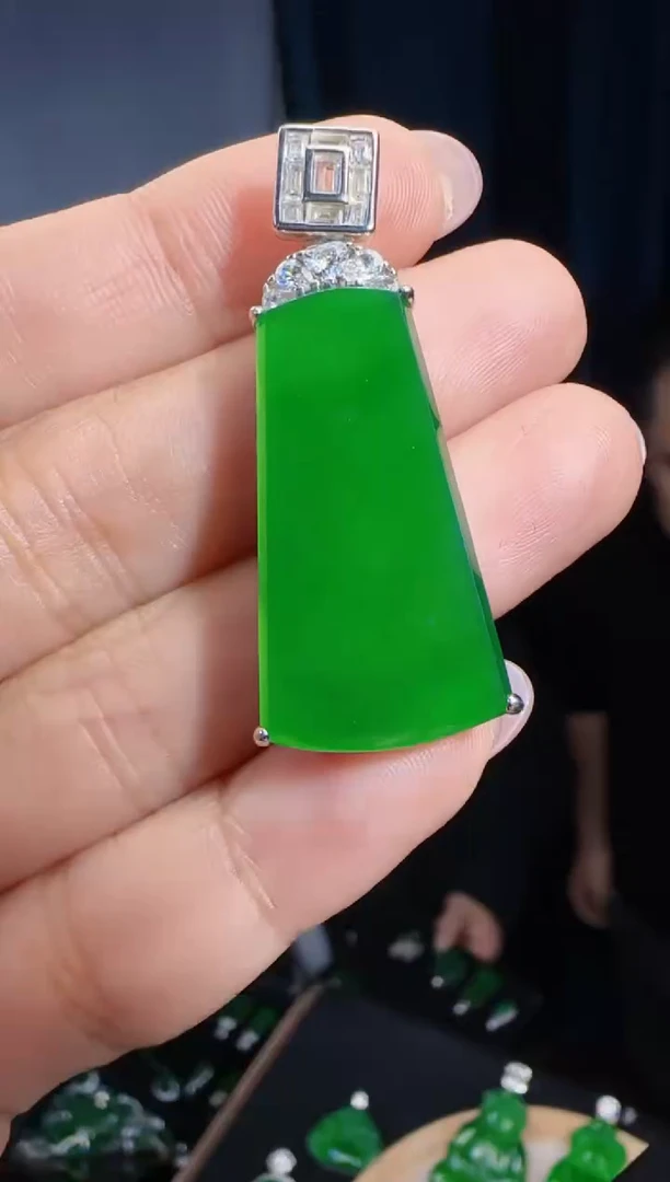 未镶嵌定制翡翠翡翠吊坠113