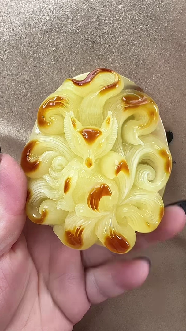 琥珀颈饰未镶嵌吊坠