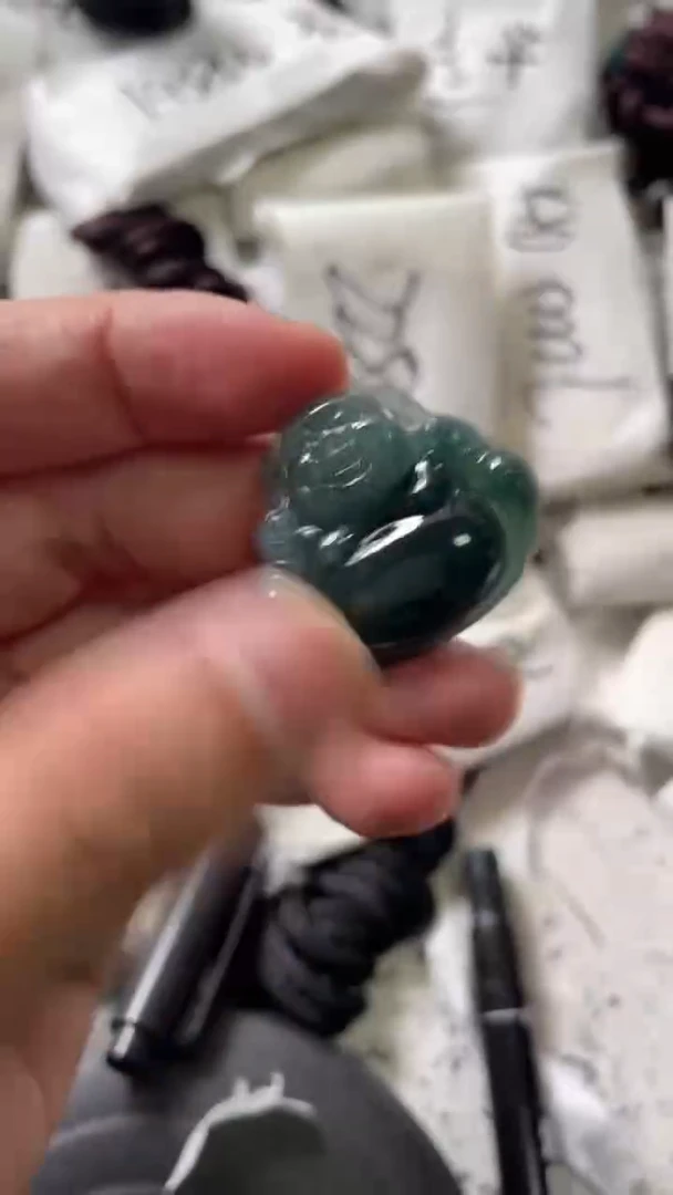 颈饰未镶嵌翡翠8