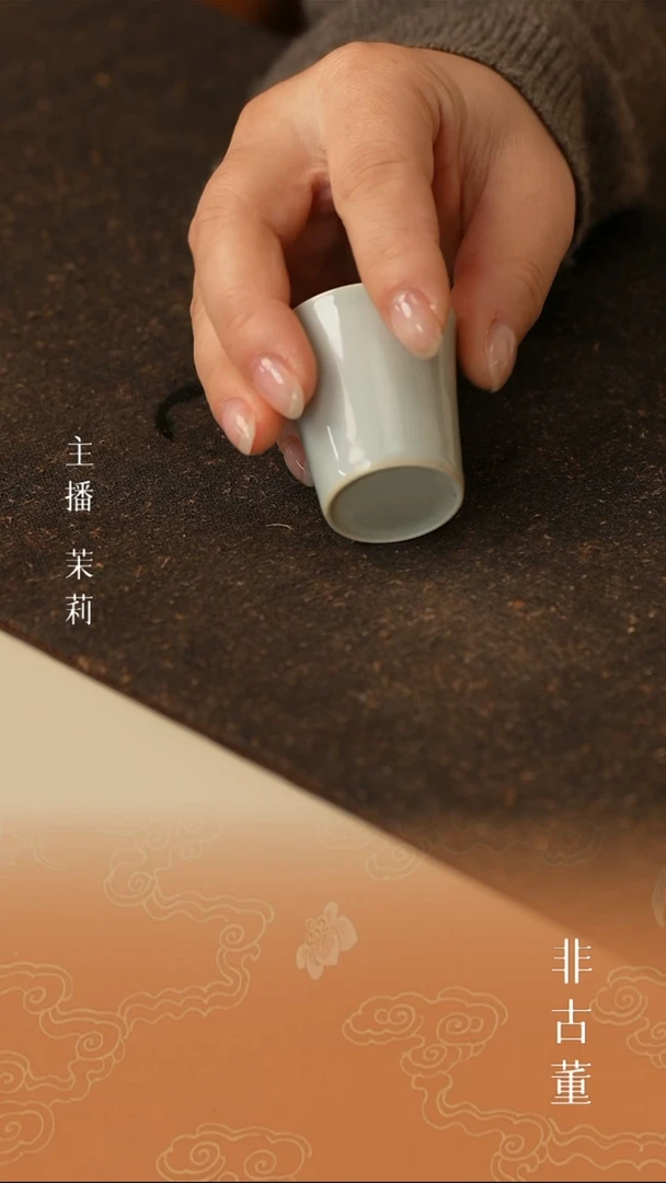 1手工瓷器，每只不同