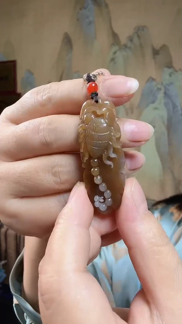 颈饰未镶嵌和田玉.