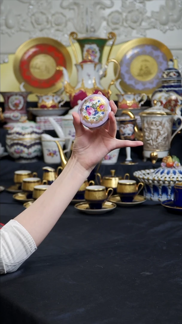 骨瓷婷婷中古器物如图所示79