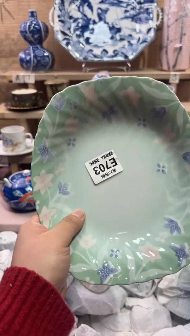 瓷片爱**事                E703