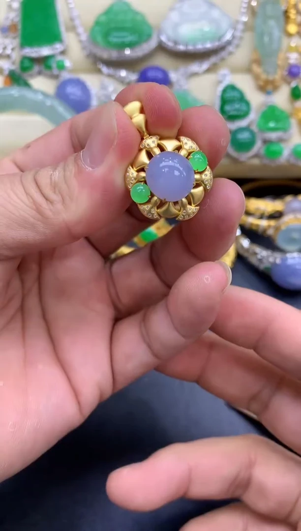 颈饰18K金镶嵌翡翠172-中国好珍宝