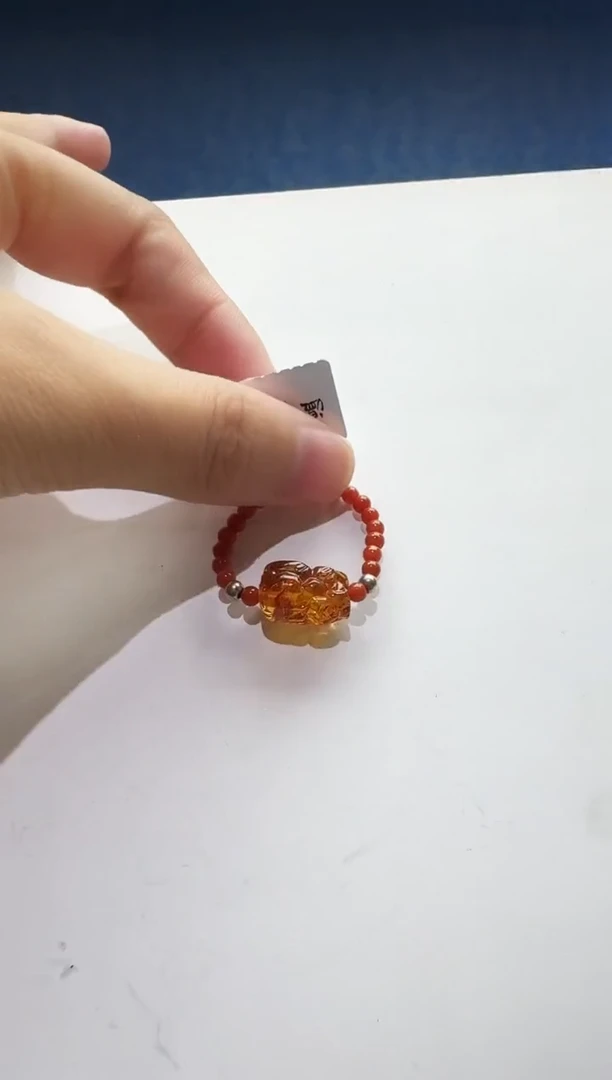 未镶嵌琥珀珠宝奇石