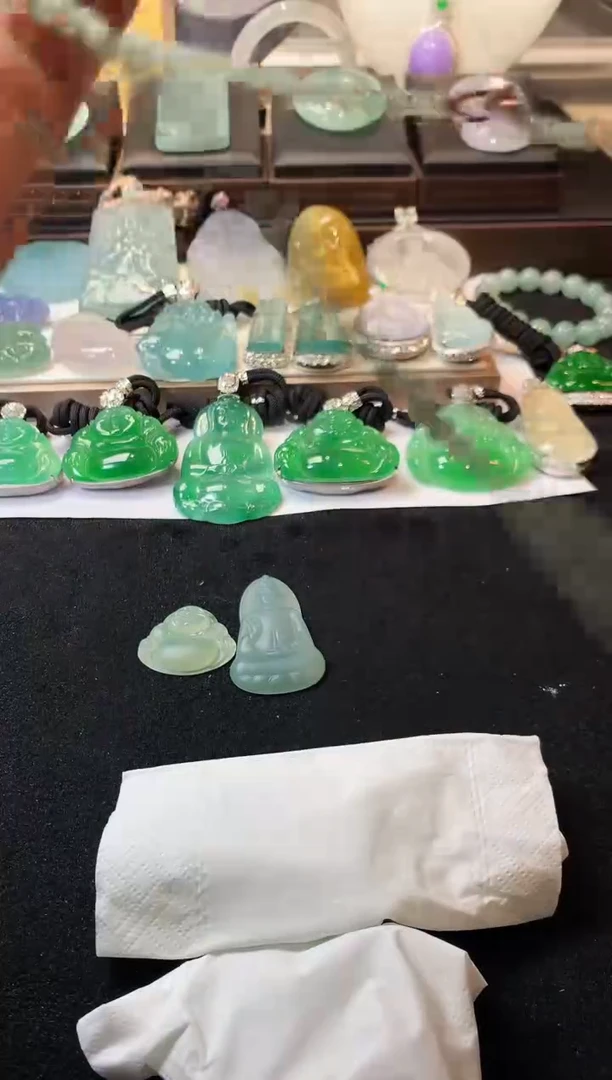 未镶嵌定制翡翠管****️4063毛货不退不换
