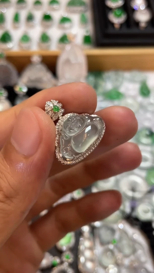 翡翠18K金镶嵌吊坠(不含链)佛公