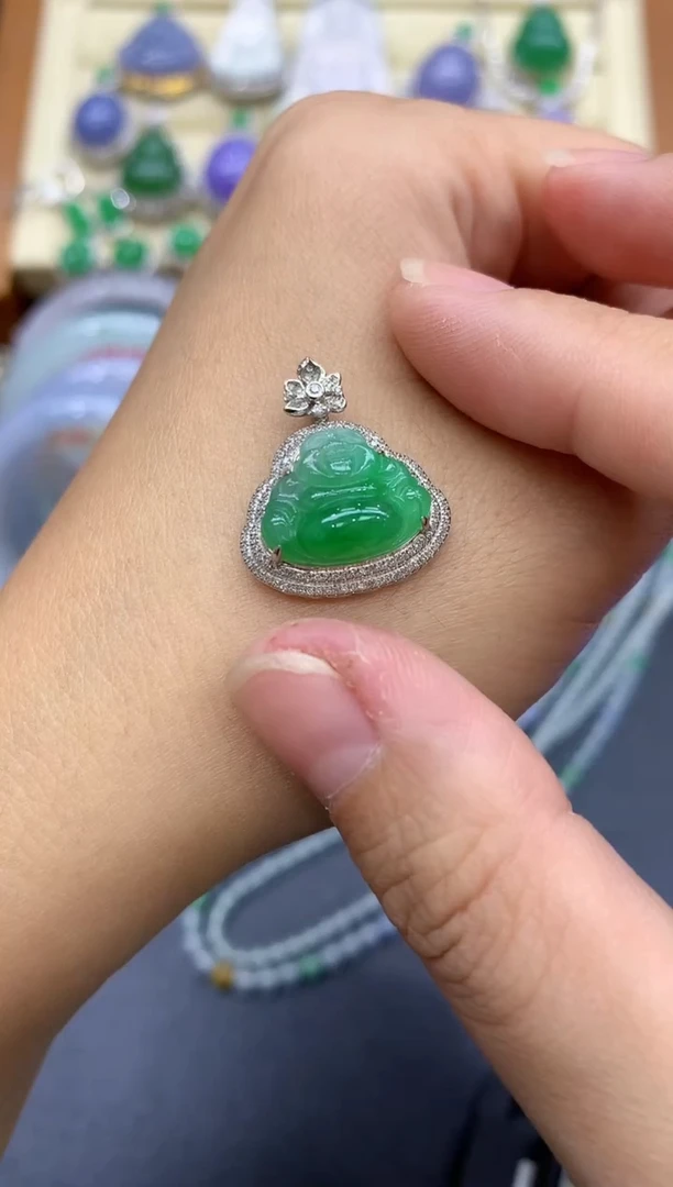 颈饰18K金镶嵌翡翠521-中国好珍宝