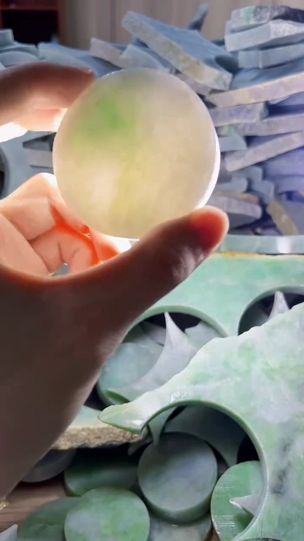 翡翠裸石缅甸翡翠A货文7938