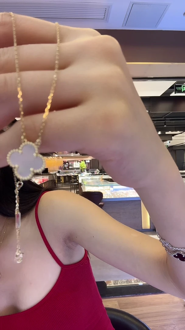 项链贝壳（贝母）18K金镶嵌项链