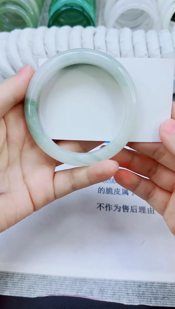 未镶嵌手镯石英质玉21/58