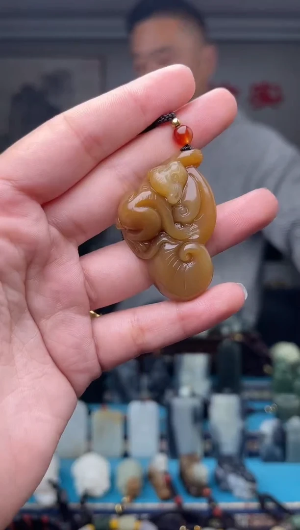 未镶嵌和田玉挂件1