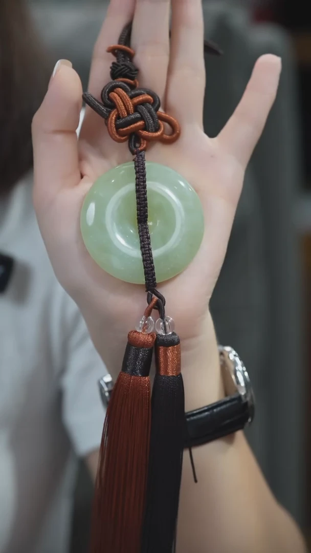 未镶嵌岫玉车挂平安扣 车挂