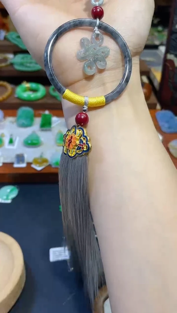 颈饰未镶嵌翡翠假一赔三