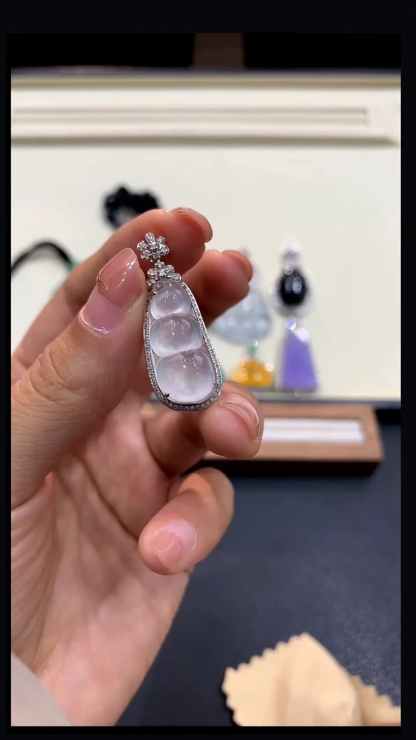 吊坠(不含链)18K金镶嵌翡翠吊坠10