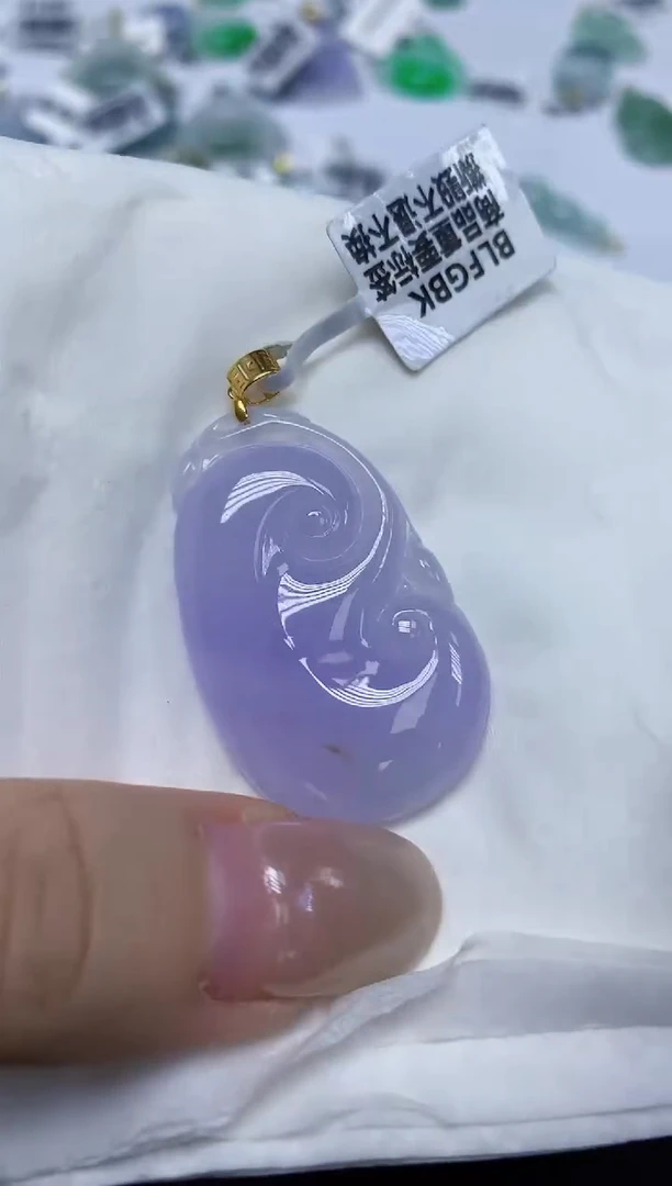 翡翠18K金镶嵌颈饰天然缅甸翡翠A货