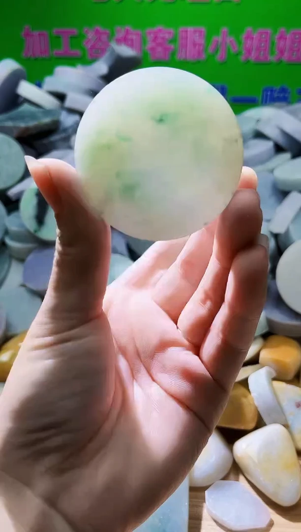 翡翠未镶嵌颈饰天然翡翠A货628