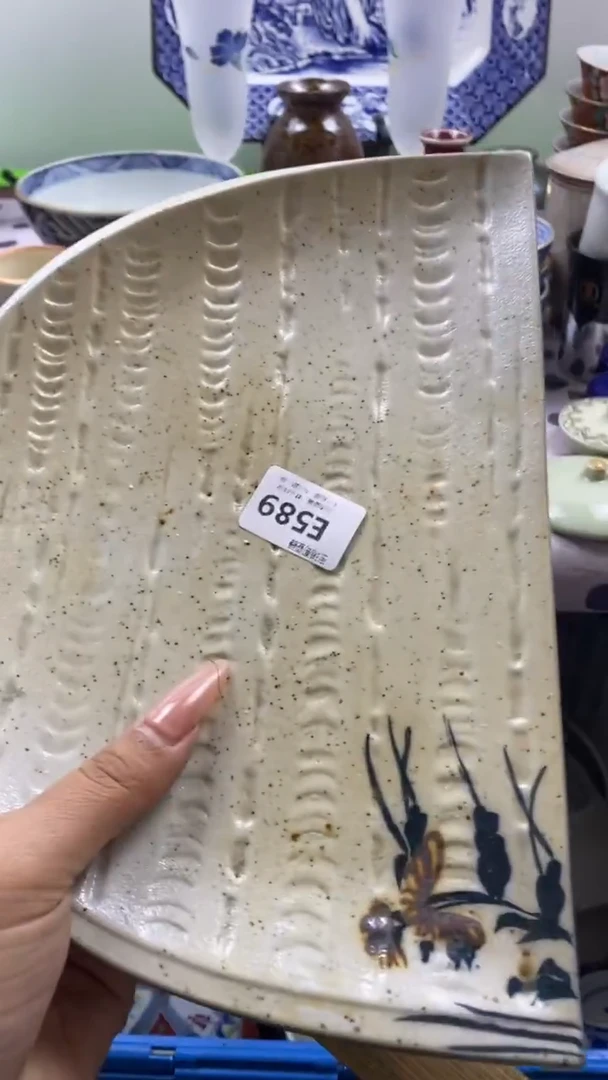 其他知*回流瓷器默认微瑕，谨慎勿拍E589