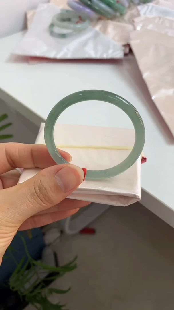 未镶嵌手镯翡翠50.4贵妃圆