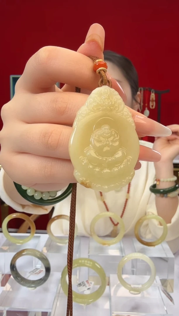 项链未镶嵌和田玉闪购糖甘黄项链尺寸约56*37mm