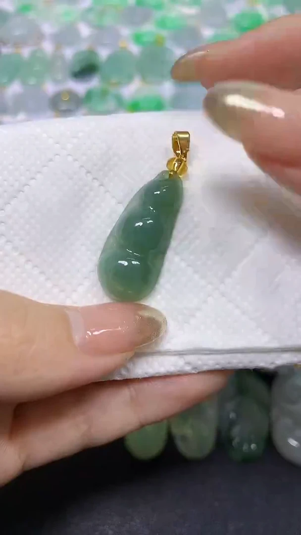 颈饰未镶嵌翡翠A货