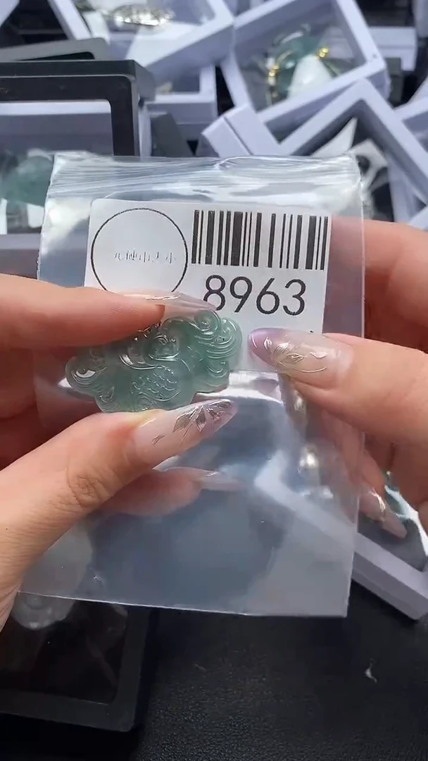 吊坠(不含链)未镶嵌翡翠8963