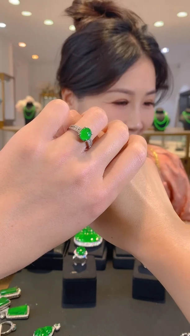 银S925镶嵌戒指翡翠翡翠a货多样性发