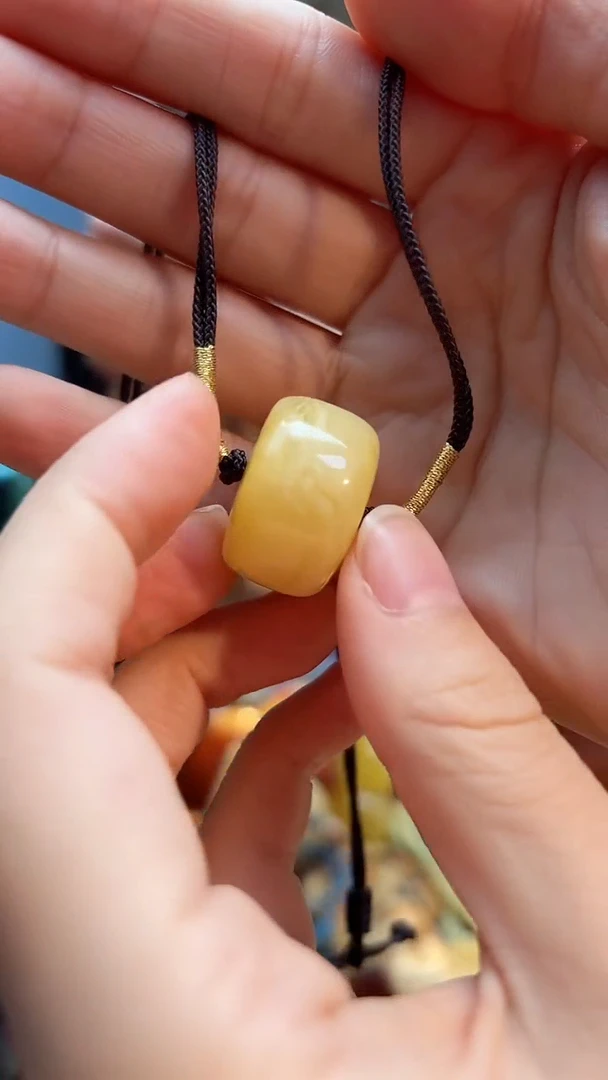 琥珀颈饰未镶嵌吊坠