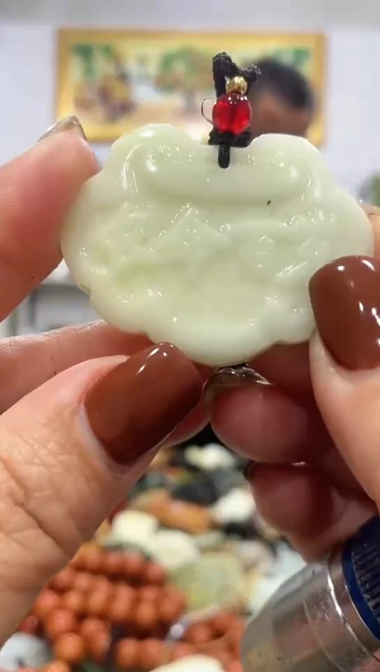 未镶嵌岫玉挂件