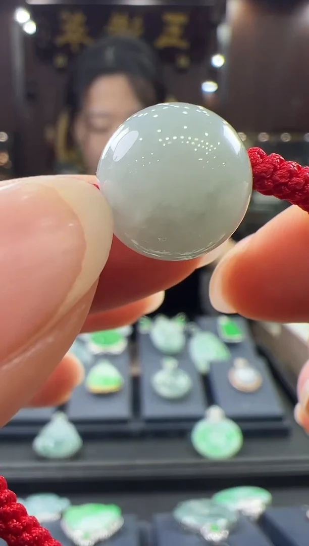 【闪购商品】翡翠挂件未镶嵌手绳