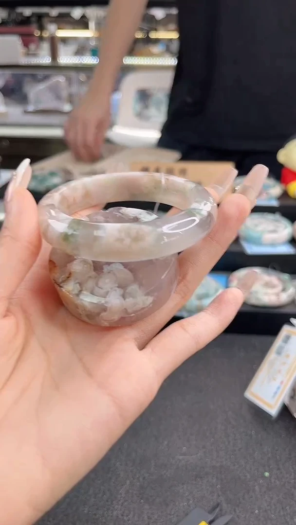 未镶嵌手镯石英质玉58圈口 （赠品镯心）302557