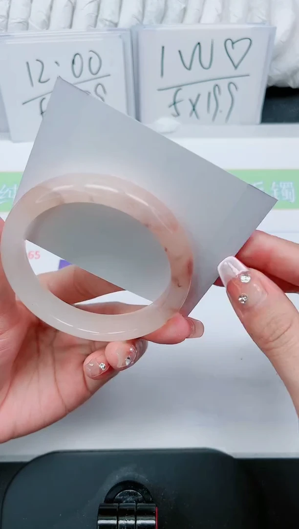 【闪购商品】石英质玉手镯未镶嵌200