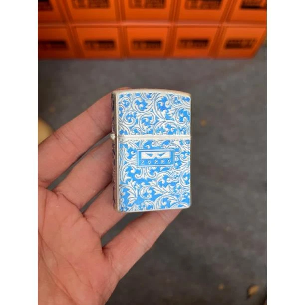 经典二代银蓝唐草煤油打火机蓝色雕花Z2-1088