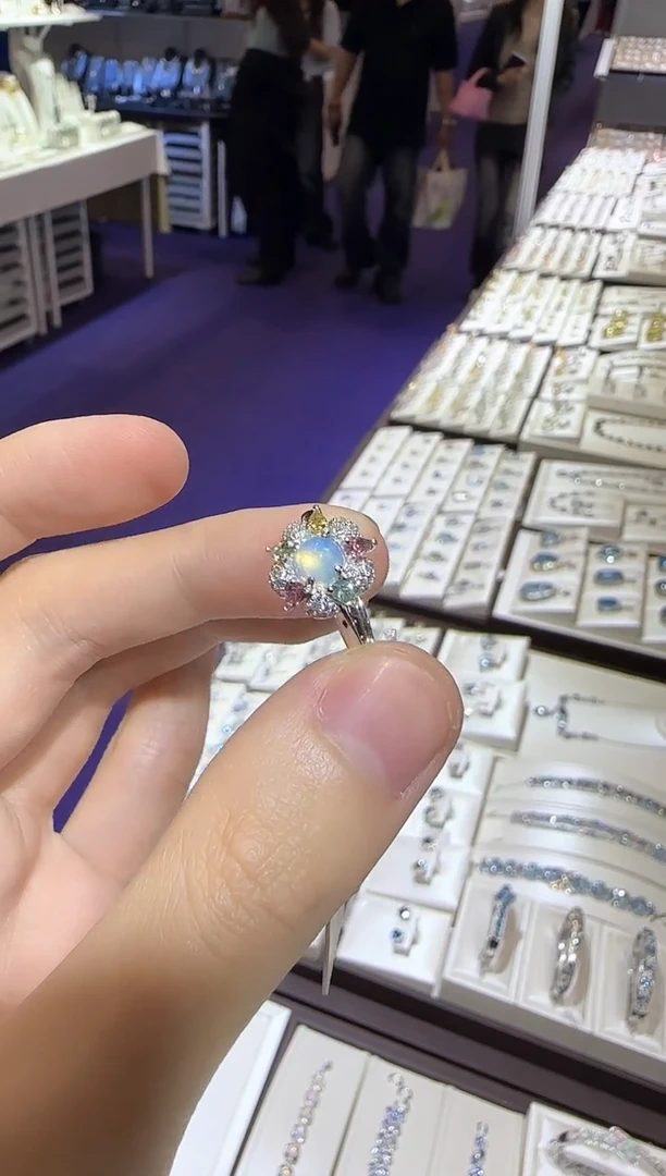 【闪购商品】欧泊珠宝奇石银S925镶嵌6mm精致