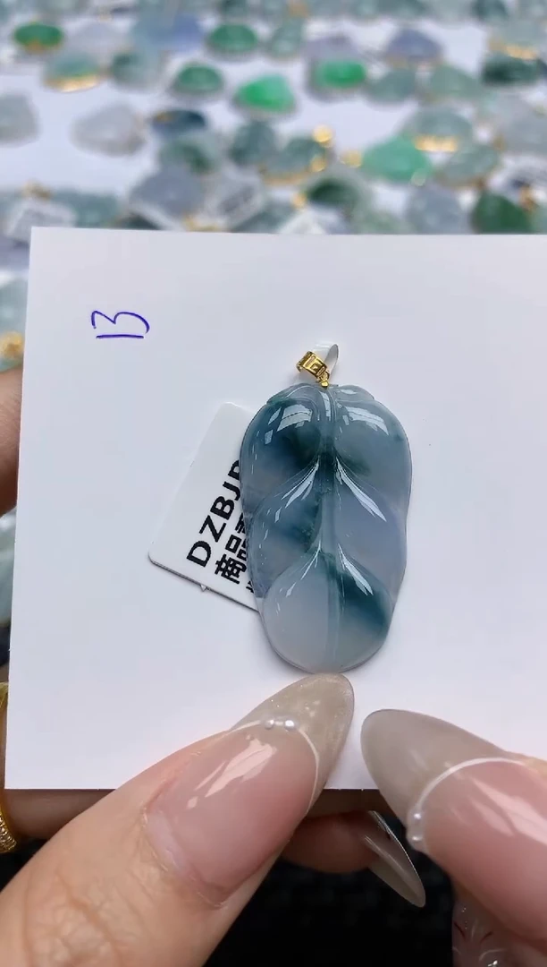 【闪购商品】翡翠颈饰18K金镶嵌天然翡翠A货