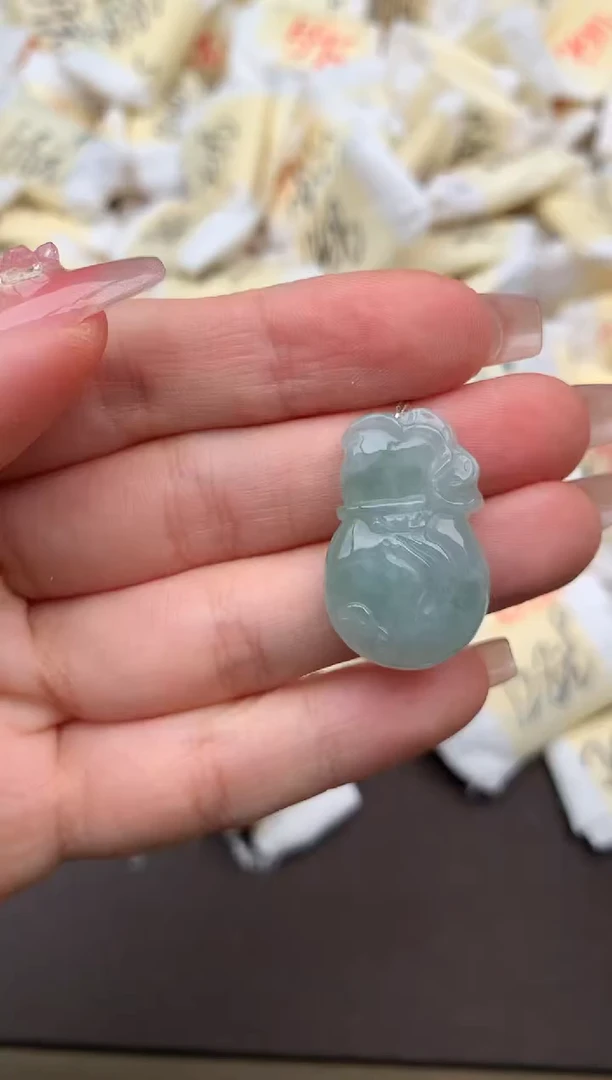 翡翠挂件未镶嵌一福利