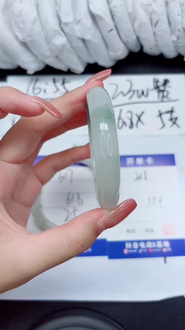 石英质玉手镯未镶嵌308-55