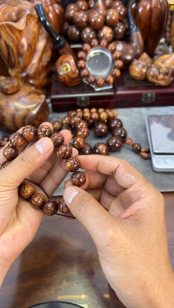 【闪购商品】黄花梨/降香黄檀手串/手链海南黄花梨1.6叉纹对眼手串