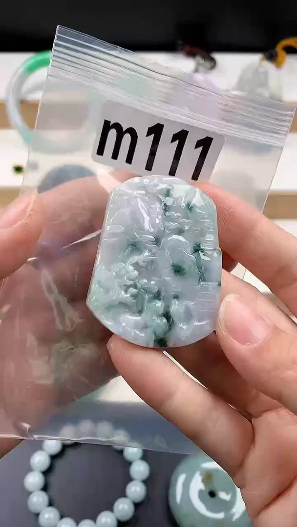 颈饰未镶嵌翡翠天然翡翠吊坠挂件