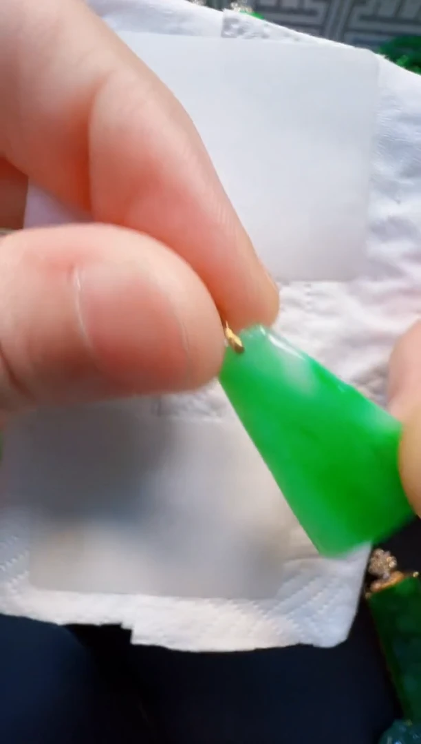 翡翠18K金镶嵌吊坠(不含链)498