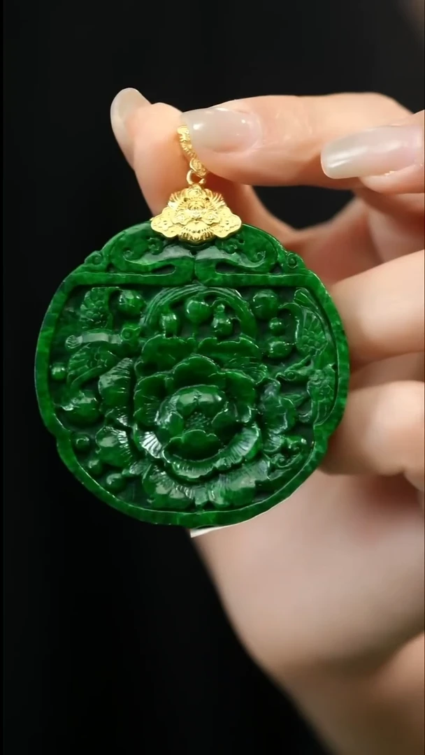 颈饰18K金镶嵌翡翠@CMP021130208@